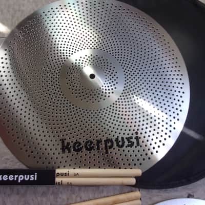 Low Volume Cymbals 5 Pack w/ soft Gig Bag 14" Hats 16" + 18" Crashes 20" Ride + 2 pairs 5A Sticks image 3