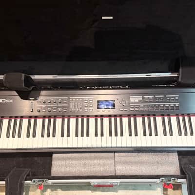 Roland RD-700SX 88 Key Digital Stage Piano Keyboard- With Flight Case