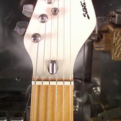 State of the Art Stratocaster 80s - White Electric Guitar w/ Wayfinder Gig Bag image 2