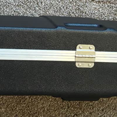 SKB 1SKB-66PRO Pro Series Molded Strat / Tele Case with TSA Latches 2010s - Black image 5
