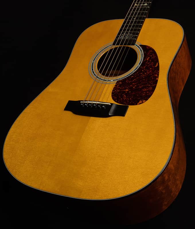 Martin Limited D-18GL Gordon Lightfoot - Hand Signed Natural image 1