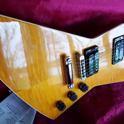 Gibson Explorer Pro 2002 Amber/Flame image 2