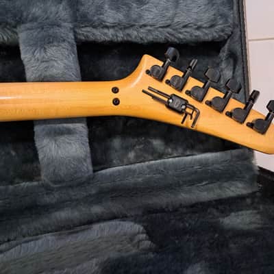Hamer (USA) Chaparral Sustainiac Reverse Headstock 1989  - Bordeaux Red image 10