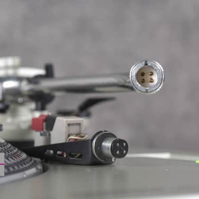 Technics SL-1200MK5 Silver Direct Drive DJ Turntable in Good Condition image 8