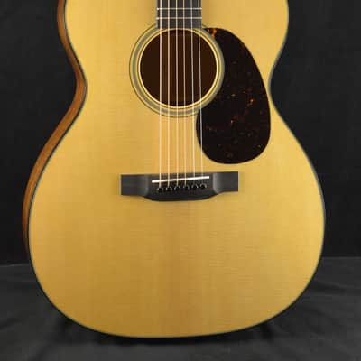 Martin 000-18 Natural Gloss image 1