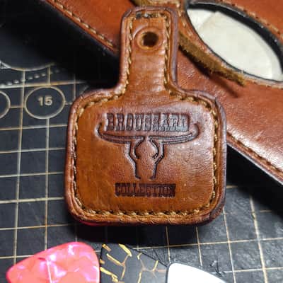 Oatmeal Edition - Handcrafted Full-Grain Leather Guitar Strap with Genuine Louisiana Alligator image 8