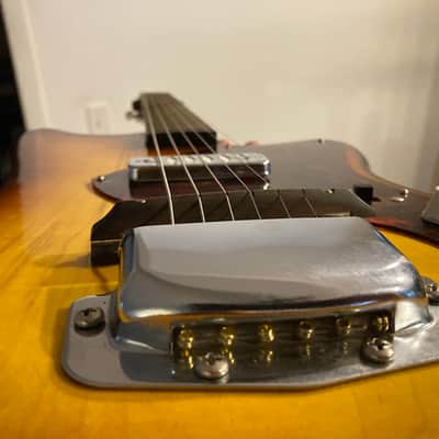 Airline Bobkat Mid 60’s - Sunburst image 13