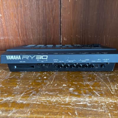 Yamaha RY30 RHYTHM PROGRAMMER Drum Machine w/ power supply New Internal Battery image 5