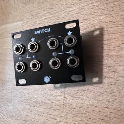 Plum  Audio Switch  eurorack signal router image 2