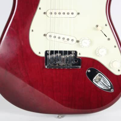 1998 Vintage Fender American Deluxe Stratocaster Crimson Transparent Red with Maple Fretboard Noiseless Pickups Strat USA 1990s image 9