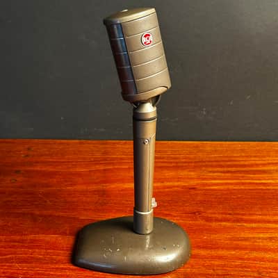 RCA KN-1B dynamic microphone w/stand image 4