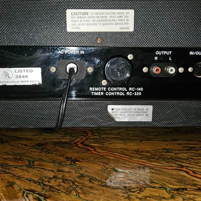 Teac  A-2300SR  1983 - Wood and silver image 3