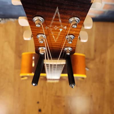 Alvarez 5237 Dreadnought Acoustic Sunburst image 5