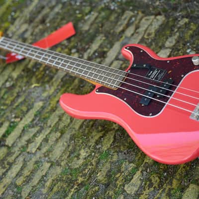 Fender Limited Edition Vintera II Road Worn '60s Precision Bass - Fiesta Red image 6