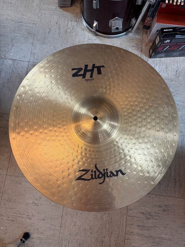 Zildjian 20" ZHT Medium Ride Cymbal 2006 - 2015 - Traditional image 1