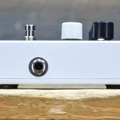 Electro-Harmonix Bass9 Bass Machine Nine Bass Sounds Simulator Effect Pedal image 5