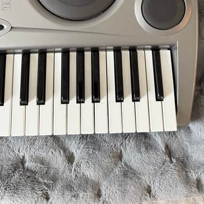 Casio WK-1630 76-Key Workstation Keyboard image 7