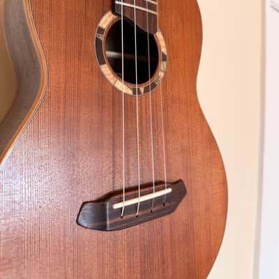 de Houtwinkel Sinker Redwood/Claro Walnut Baritone image 2