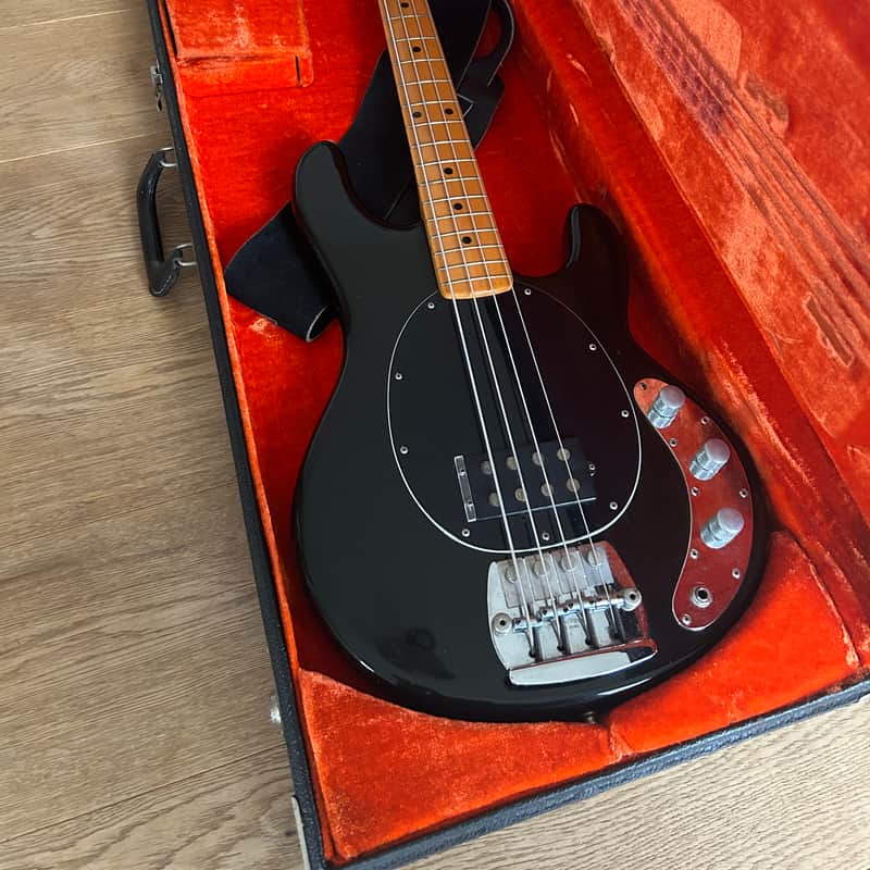 1978 – 1979 Music Man StingRay with Maple Fretboard Black
