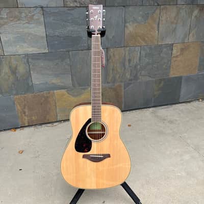 YAMAHA FG820L Left handed Dreadnaught image 2