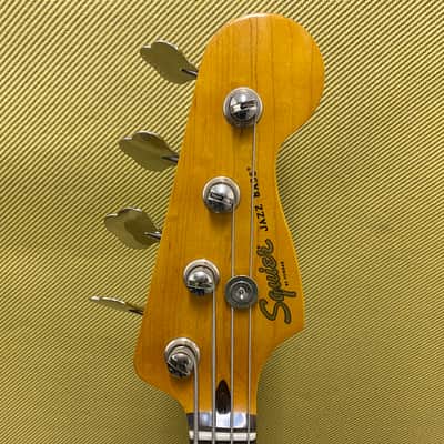 037-4530-504 Squier by Fender Classic Vibe '60s Jazz Bass Daphne Blue w/ Tortoise Pickguard image 6