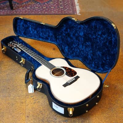 Larrivee OM-05 Old Town School Spec Sitka Spruce/Mahogany Acoustic Guitar w/Satin Neck, JCL Logo, Hard Case image 9