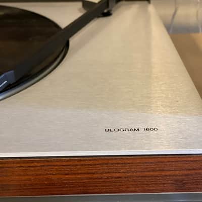 Bang & Olufsen Beogram 1600 MMC 10E  Silver/Wood Grain image 2
