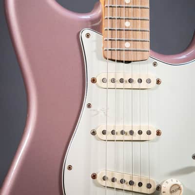 Fender Vintera '60s Stratocaster Modified Burgundy Mist Metallic image 5