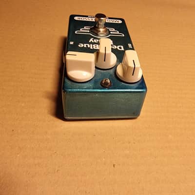 Mad Professor Deep Blue Delay PCB 2013 - Blue image 4