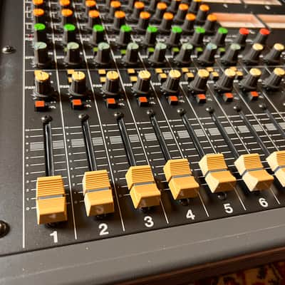 TASCAM M-208 , Vintage  Mixing Console image 4