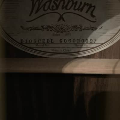 Washburn Pro D10SCEDL Acoustic Electric Guitar  with Gator Hard Shell Case image 2