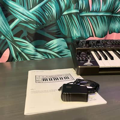Behringer MS-1 / MS-101 Analog Synthesizer 2019 - 2020 Black imagen 4