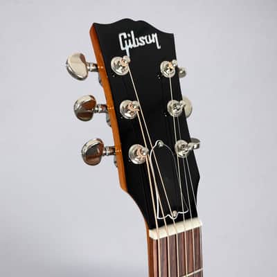 Gibson J-45 Standard 2025 - Heritage Cherry Sunburst image 9