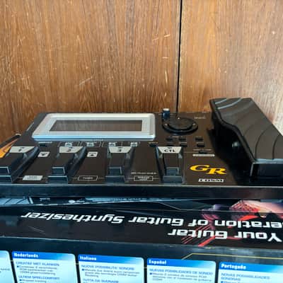 Roland GR-55 gr-55gk Guitar Synth w/ box, GK-3 Pickup, GK cable, power supply image 7