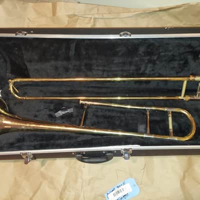 Reynolds Medalist Trombone, USA, Brass, with case and mouthpiece image 2