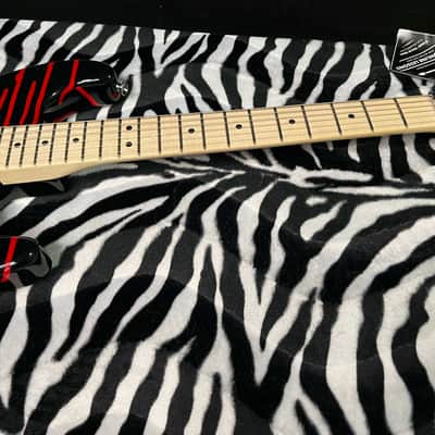 Charvel Warren DeMartini Signature Pro-Mod Blood and Skull Graphic 7.7lbs - Authorized Dealer - G00436 image 12