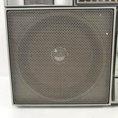 Vintage Realistic SCR-8 Boombox 14-778A For Parts Only Radio image 2