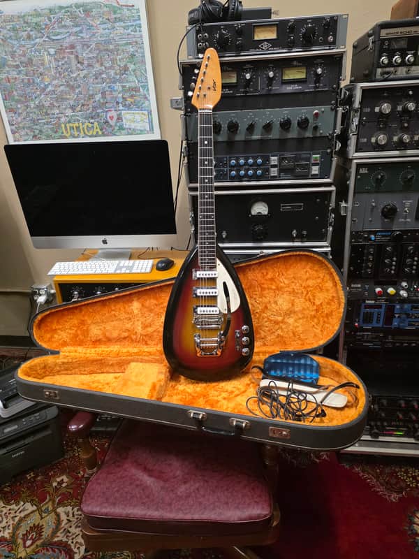 Vox Mark VI Electric Guitar w Original Case and Case Candy 1966-1968 - Sunburst image 1