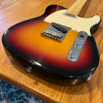 2004 Fender American Telecaster 3-Color Sunburst Maple Fretboard Neck AM MN 3TS American Series 3 Tone Sunburst Date 01/2004 MODEL #: 0118402700 Tele image 2