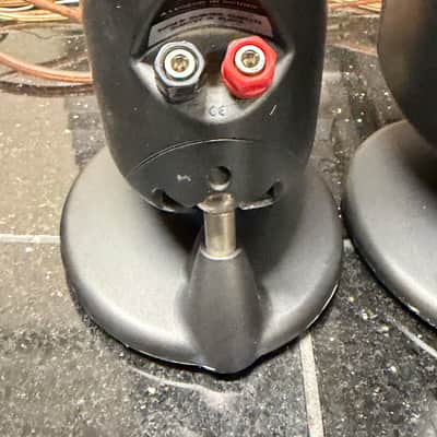 Klipsch Quintet III Satellite Speakers QSL5BL w/ Swivel Mount; Tested SEE VIDEO image 8