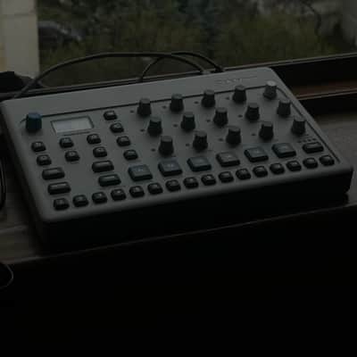 Elektron Model:Cycles Groovebox 2020 - Gray image 1