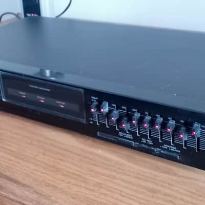 Sansui SE-2100 Mid-80s - A fully functional rare with multi voltage. Some cosmetic scratches are visible. image 2