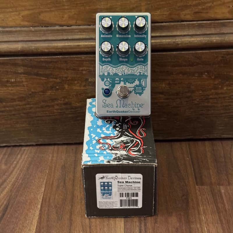 EarthQuaker Devices Sea Machine V3