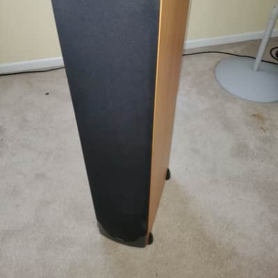 Pair of Paradigm Monitor 11 v5 floor tower speakers Maple/Natural color image 14