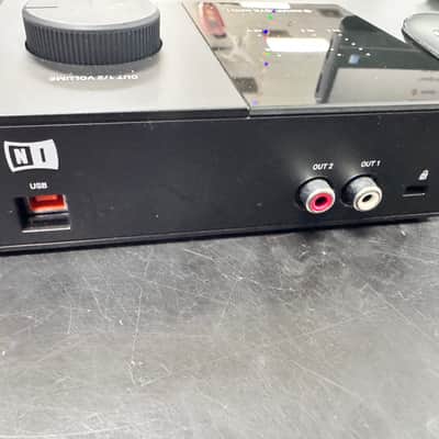Native Instruments Komplete Audio 1 Desktop USB Audio Interface 2019 - Black image 2