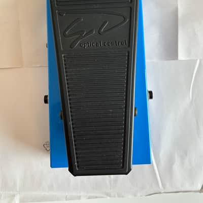 George Dennis Tremolo Volume pedal Optical Control 90s - Blue Czech made in Excellent Condition image 3
