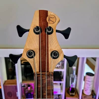 Muckelroy Custom lined fretless Bass image 13