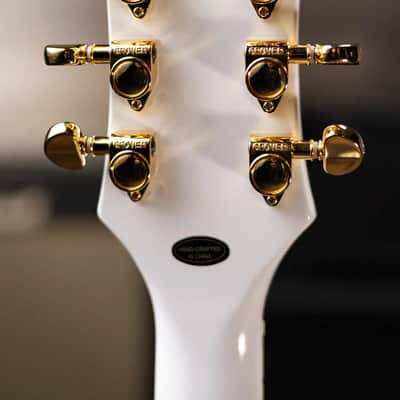 Epiphone Les Paul Custom Electric Guitar - Alpine White with Gig Bag image 6