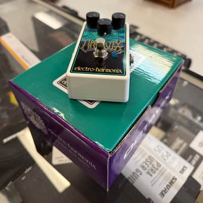 Electro-Harmonix Octavix Octave Fuzz 2015 - Present - Blue / Purple / Black image 7