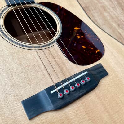 Martin D-18 Modern Deluxe 2022 Natural image 8